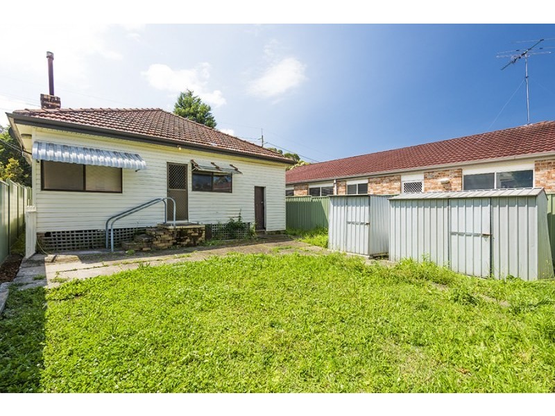 22 Clements Parade, Kirrawee NSW 2232