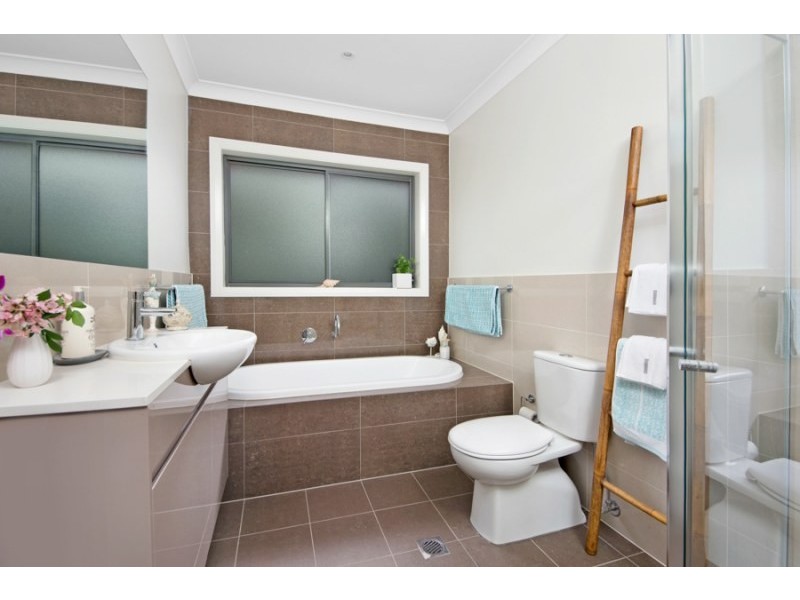 2 Irrubel Road, Caringbah NSW 2229