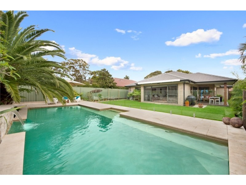 2 Irrubel Road, Caringbah NSW 2229