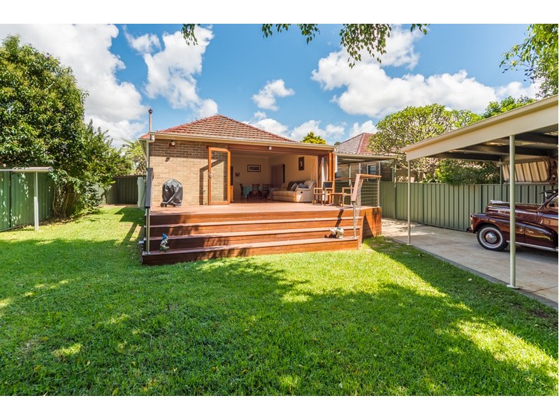 8 Swan Street, Woolooware NSW 2230