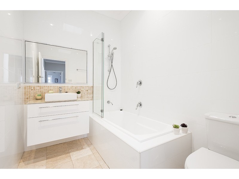 2 Avery Avenue, Kirrawee NSW 2232