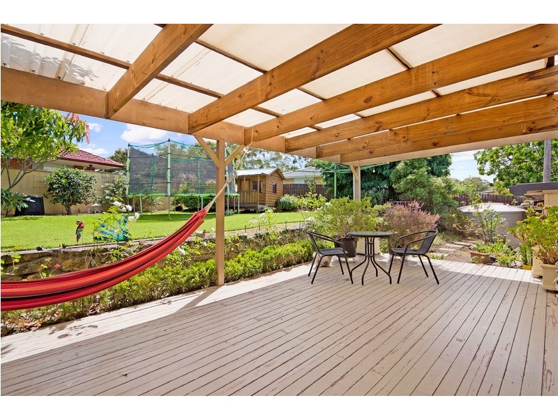 1 Putland Close, Kirrawee NSW 2232