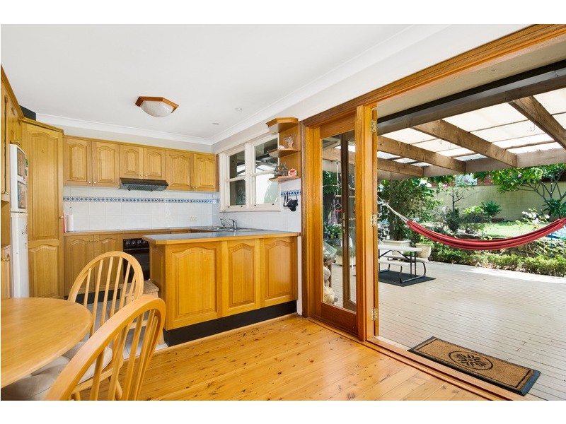 1 Putland Close, Kirrawee NSW 2232