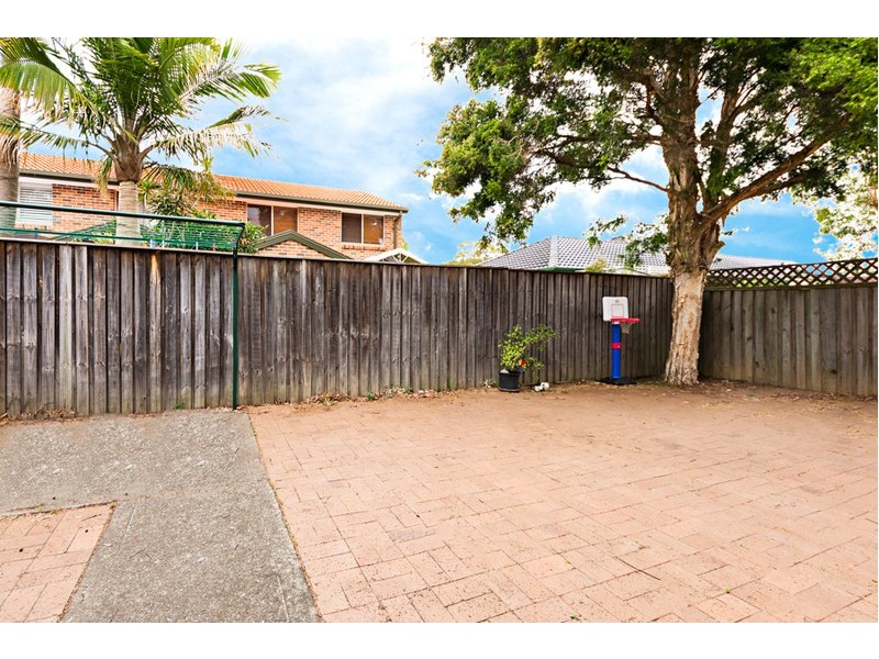 5/10 Owen Jones Row, Menai NSW 2234