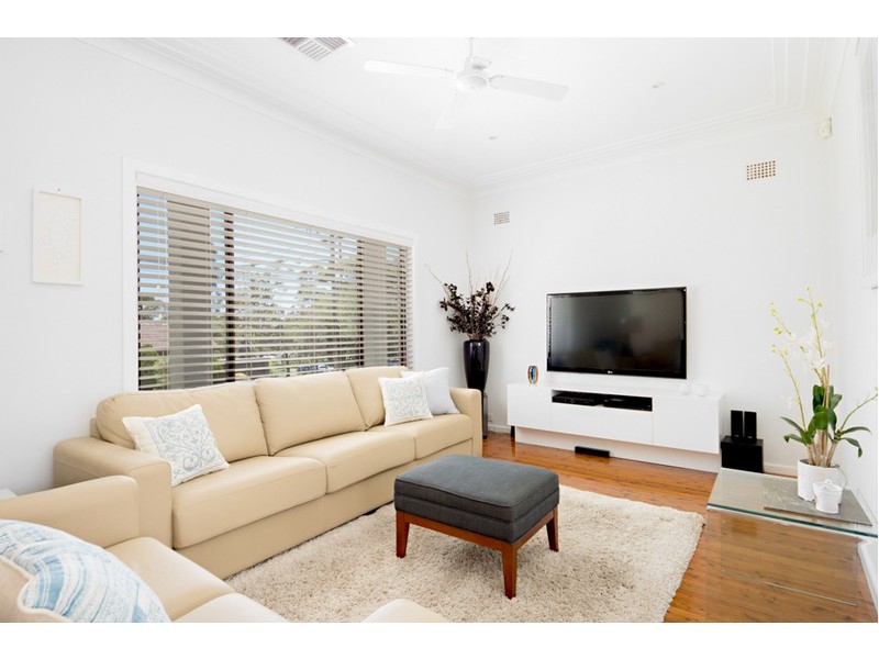 8 Carabella Road, Caringbah NSW 2229