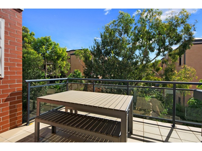 13/1-3 Jacaranda Road, Caringbah NSW 2229