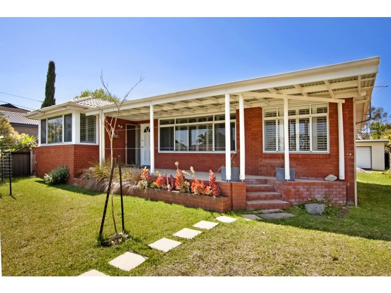 8 Beachcomber Avenue, Bundeena NSW 2230