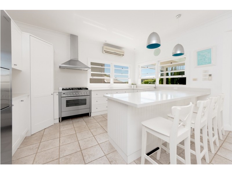 18 Seaview Street, Cronulla NSW 2230