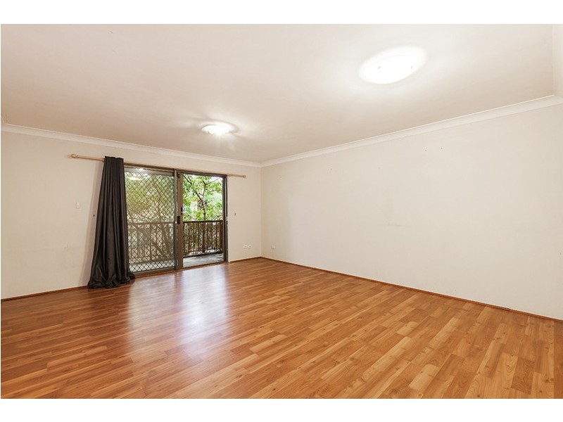 33/131 Oak Road, Kirrawee NSW 2232