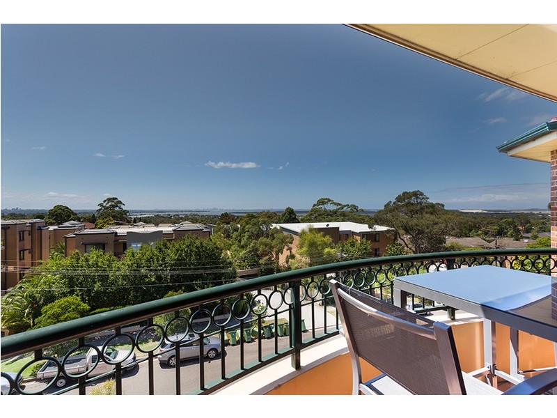 8/6-12 Mansfield Avenue, Caringbah NSW 2229