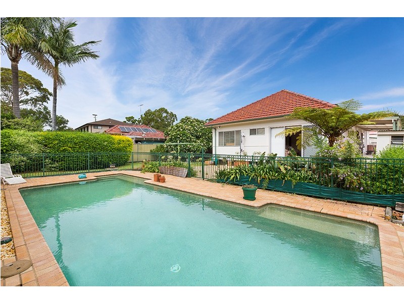 2 Dyinda Place, Miranda NSW 2228