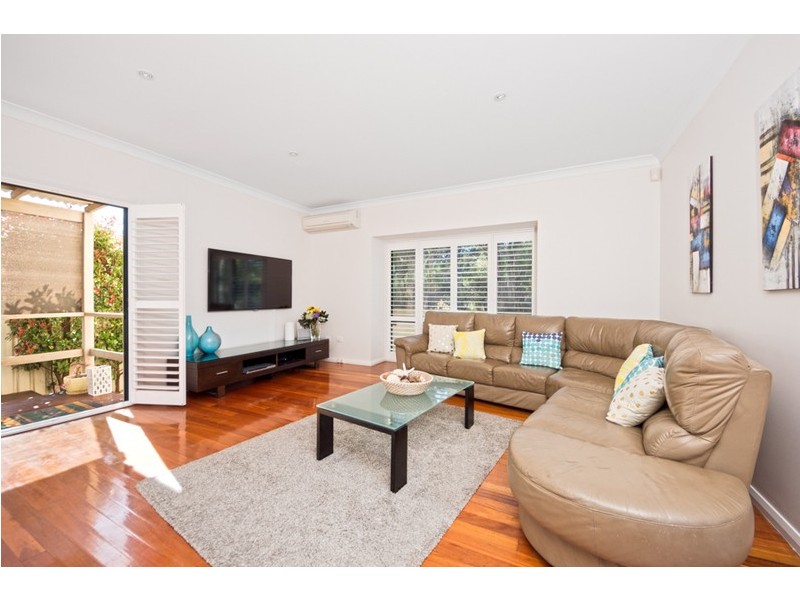 1/17 Gannons Road, Caringbah NSW 2229