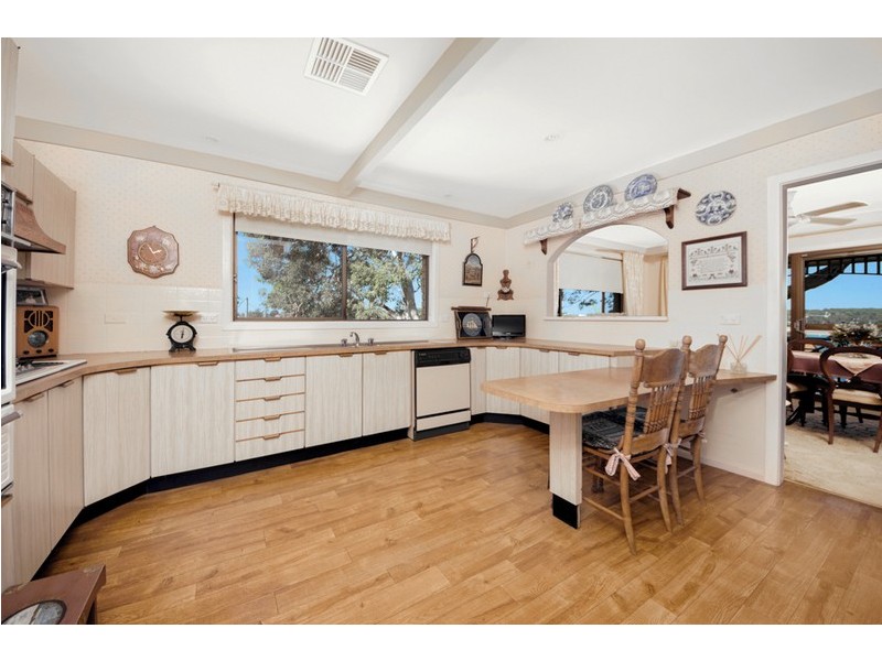 2 Irwine Road, Caringbah South NSW 2229