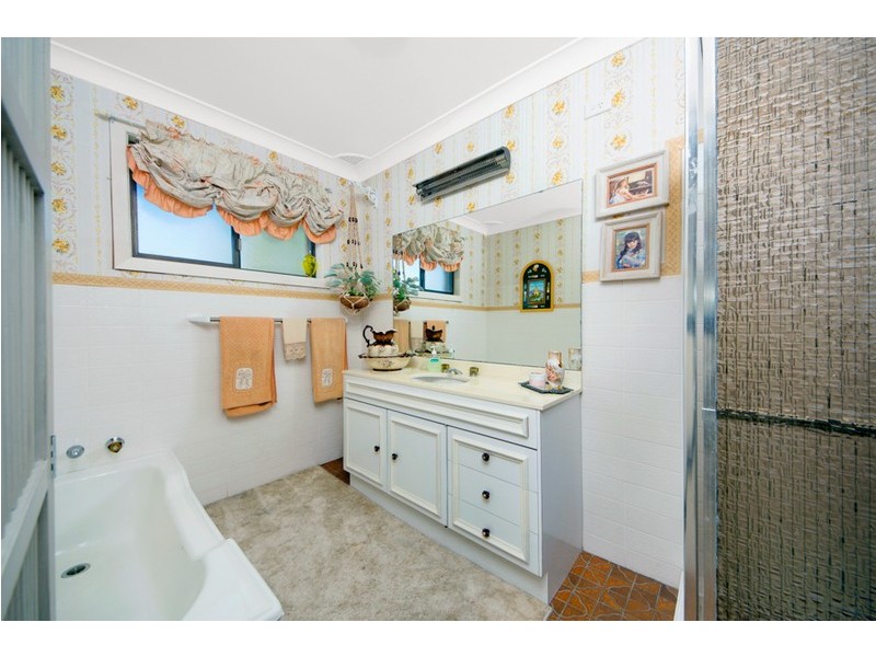 2 Irwine Road, Caringbah South NSW 2229