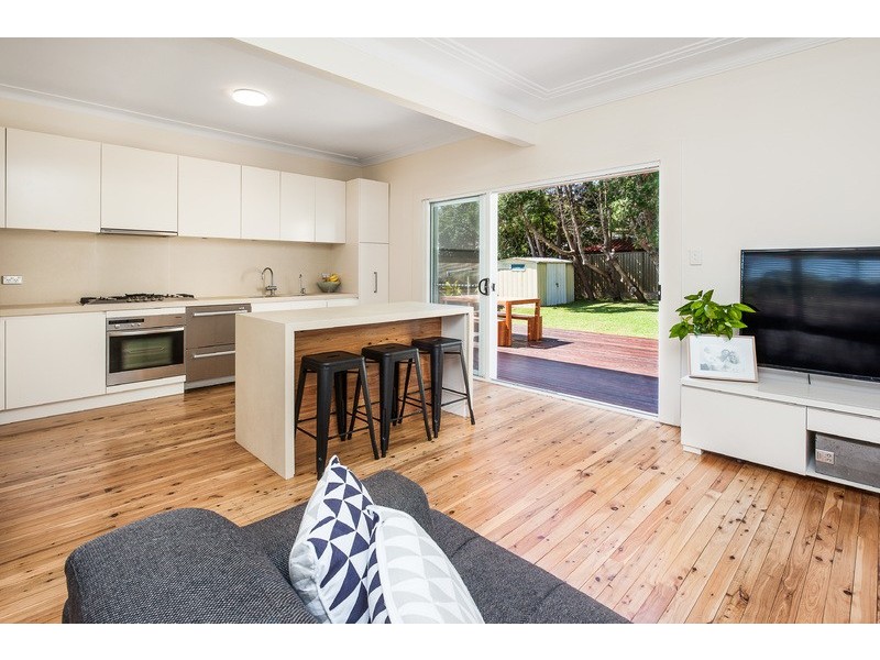 12 Johnston Avenue, Kirrawee NSW 2232