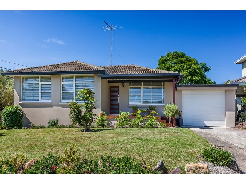 12 Johnston Avenue, Kirrawee NSW 2232