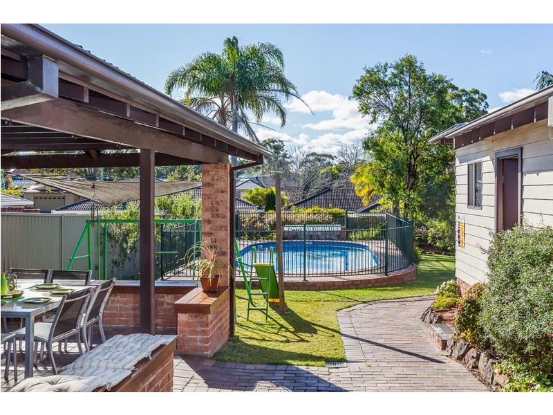 1 Wolstenholme Avenue, Gymea NSW 2227