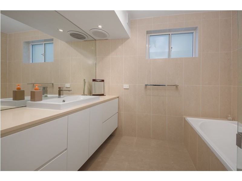 3 Scott Place, Kirrawee NSW 2232