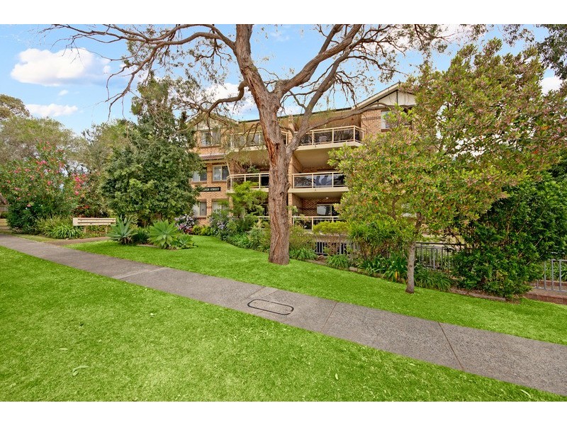 8/7-9 High Street, Caringbah NSW 2229