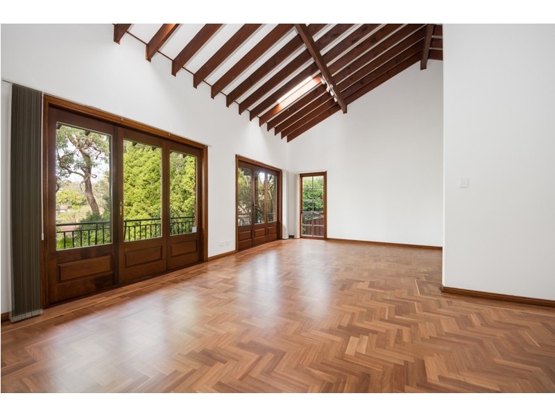 63 Old Ferry Road, Illawong NSW 2234