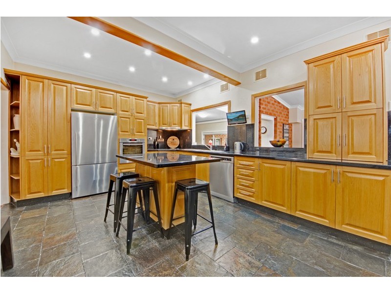 217 Gymea Bay Road, Gymea Bay NSW 2227