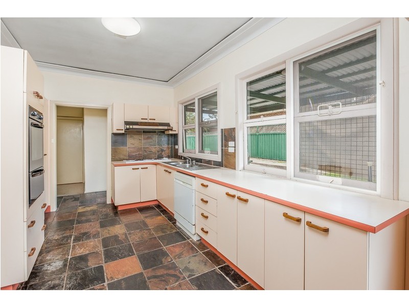 101 Glencoe Street, Sutherland NSW 2232