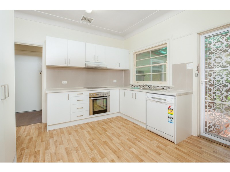 25 Chipilly Avenue, Engadine NSW 2233