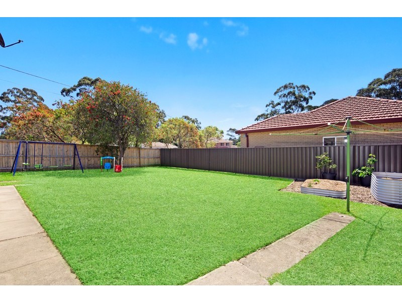 13 Humberstone Avenue, Gymea NSW 2227