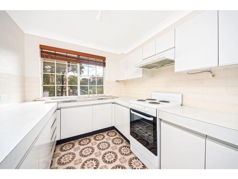 7/72 Glencoe Street, Sutherland NSW 2232