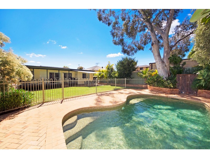 4 Ulinga Place, Engadine NSW 2233