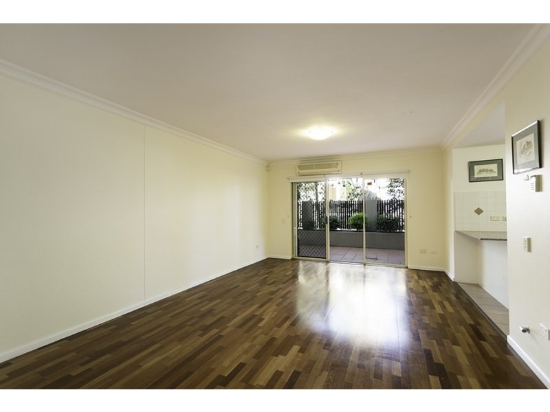 15/84 Glencoe Street, Sutherland NSW 2232