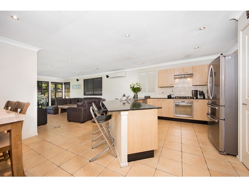 42 Chamberlain Avenue, Caringbah NSW 2229