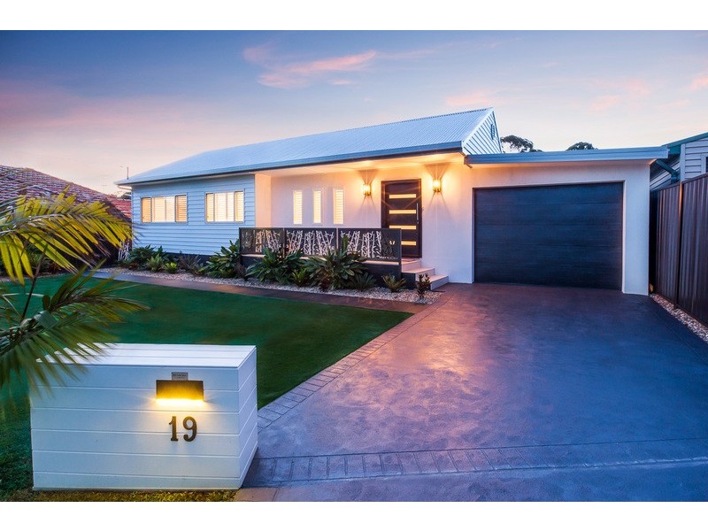 19 Warrah Road, Yowie Bay NSW 2228