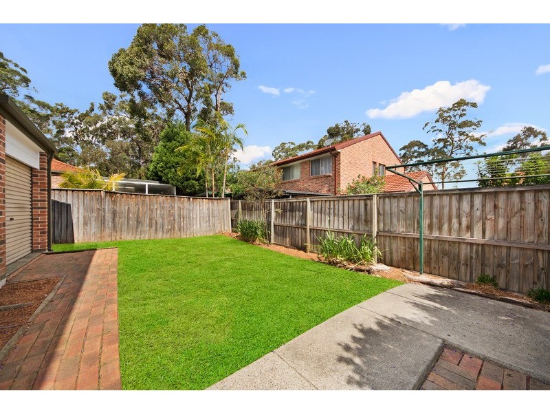 11/4 Owen Jones Row, Menai NSW 2234