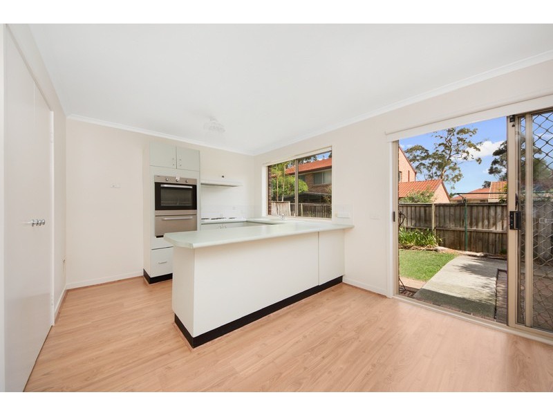 11/4 Owen Jones Row, Menai NSW 2234