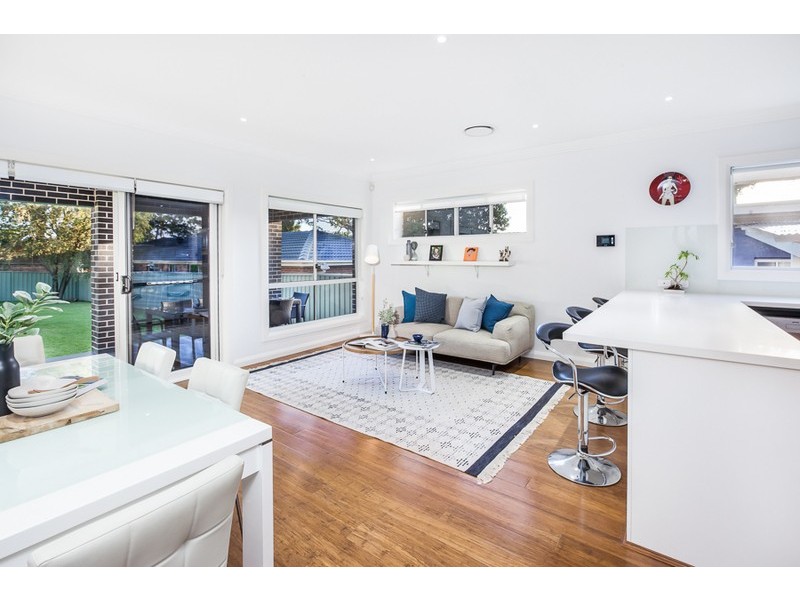 2/94 Telopea Avenue, Caringbah South NSW 2229