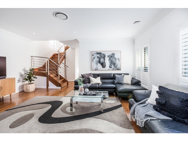 2/94 Telopea Avenue, Caringbah South NSW 2229