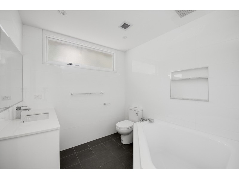 16 Timaru Place, Kirrawee NSW 2232