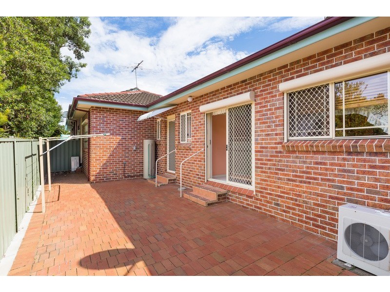 2/14 Dianella Street, Caringbah NSW 2229