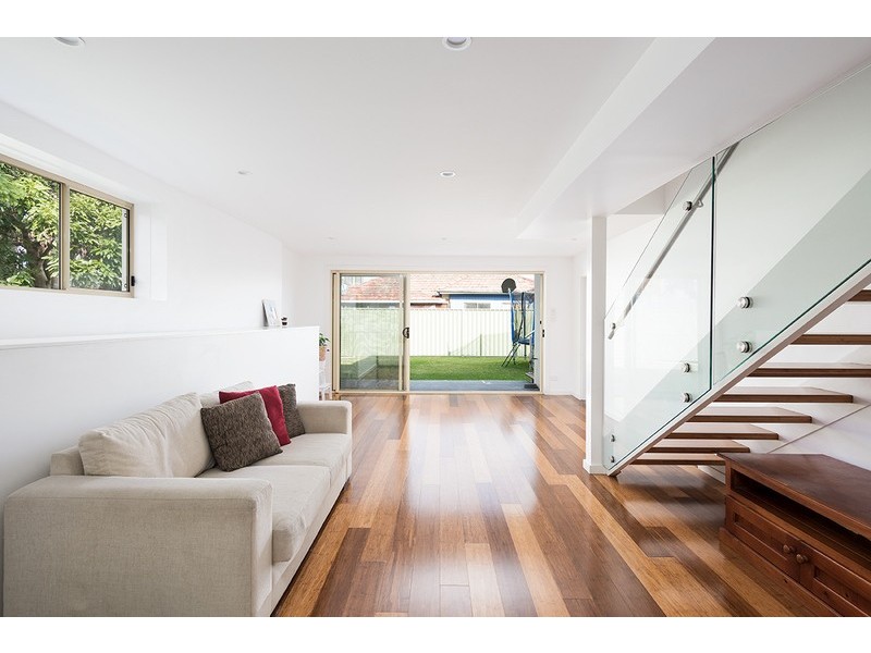 2 Parthenia Street, Dolans Bay NSW 2229