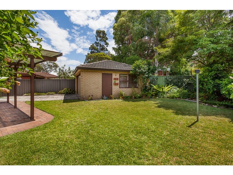 19 Gore Avenue, Kirrawee NSW 2232