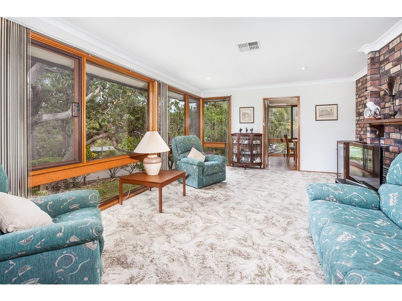 19 Gore Avenue, Kirrawee NSW 2232