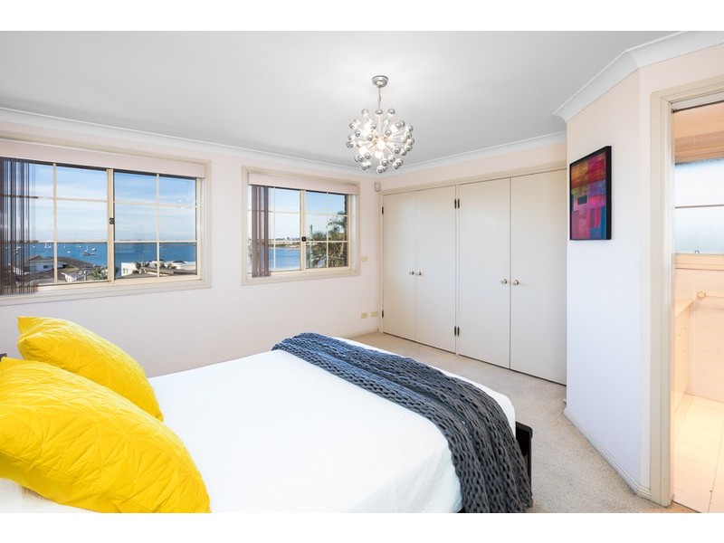 27 Woodlands Road, Taren Point NSW 2229