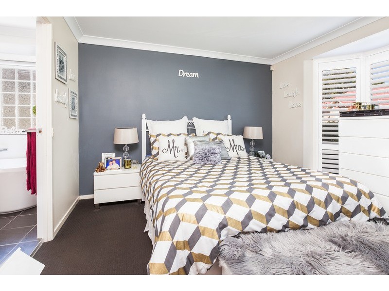 11 Redbush Grove, Menai NSW 2234