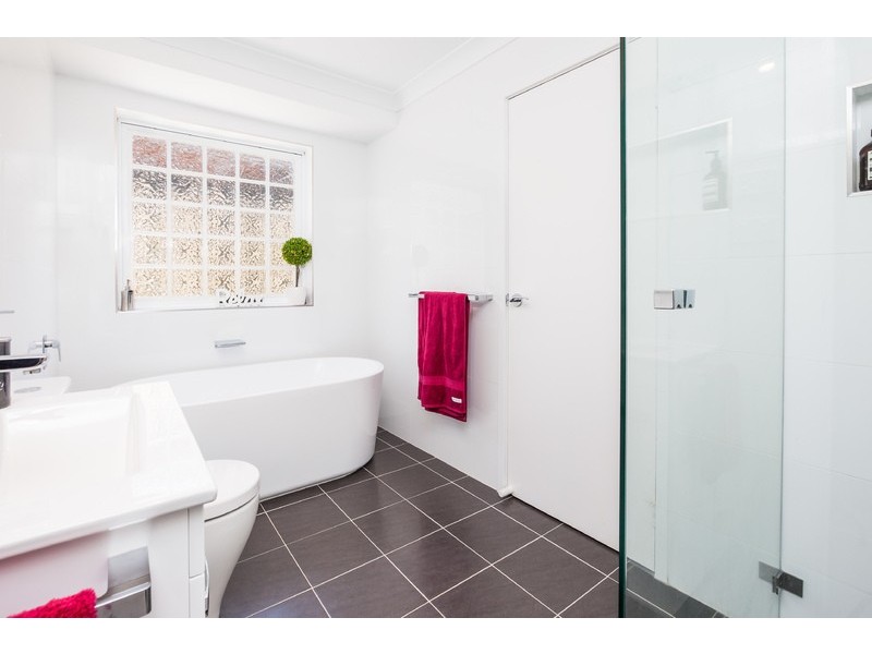 11 Redbush Grove, Menai NSW 2234