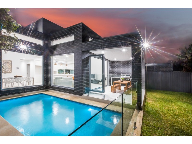 39 Forest Road, Miranda NSW 2228