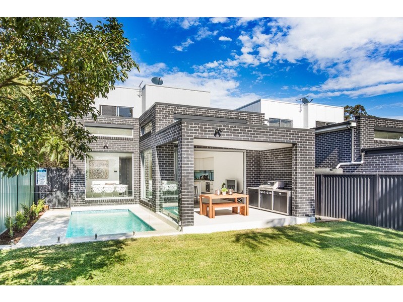 39 Forest Road, Miranda NSW 2228