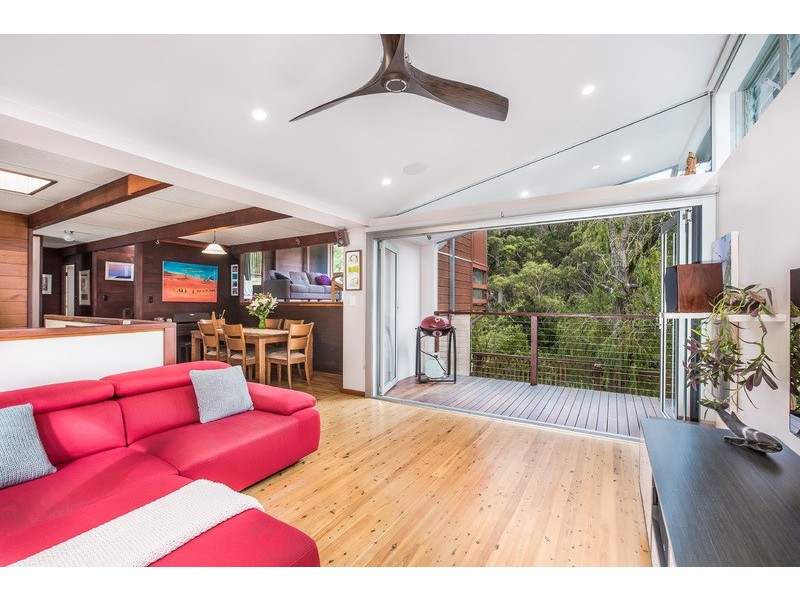 64 Gore Avenue, Kirrawee NSW 2232