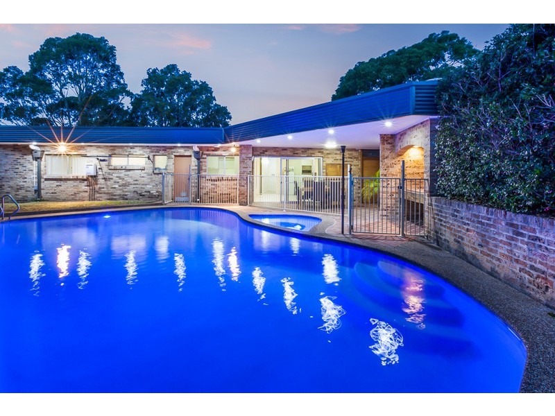 13 Forbes Crescent, Engadine NSW 2233