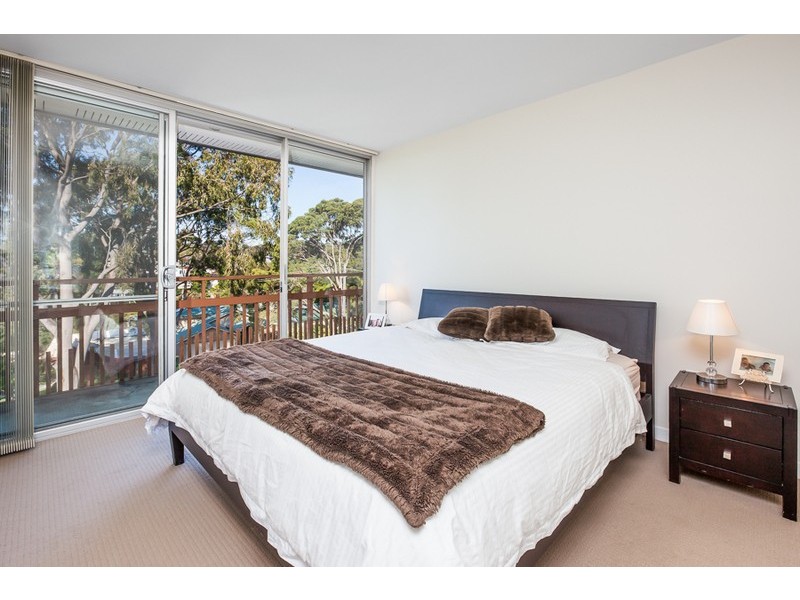 13 Forbes Crescent, Engadine NSW 2233